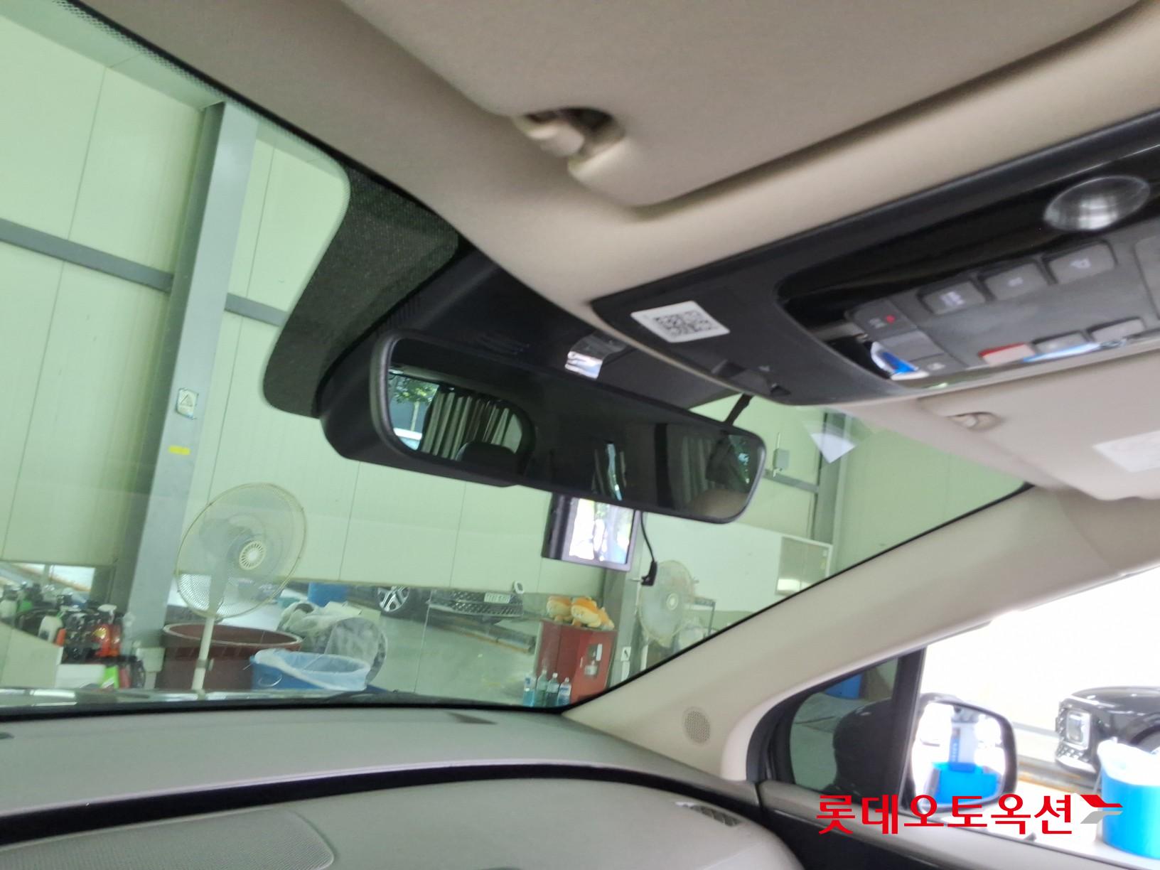 2022 - kia carnival