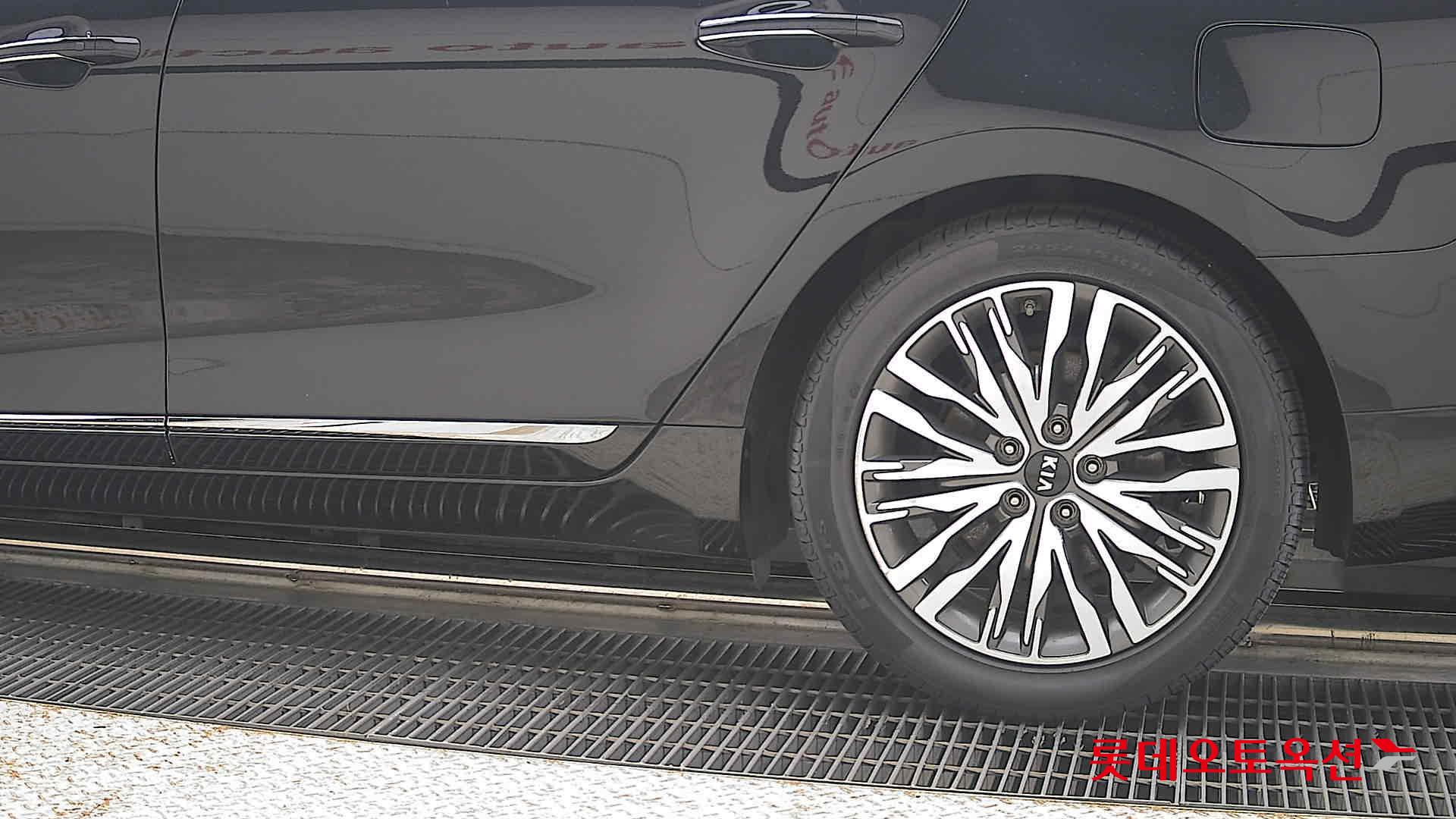2020 - kia k7