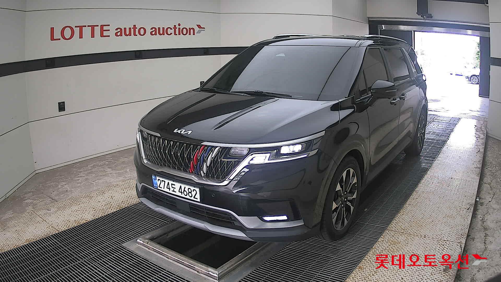2023 - kia carnival