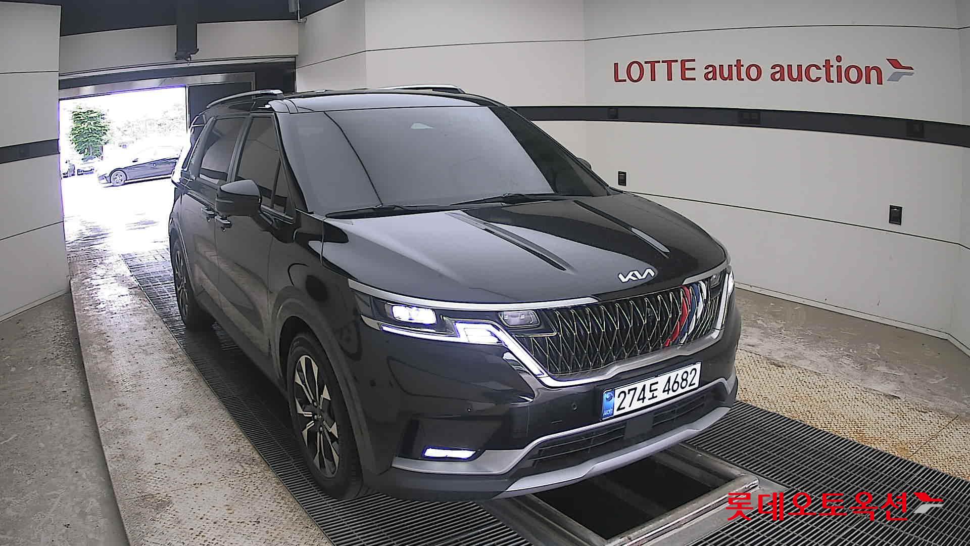 2023 - kia carnival