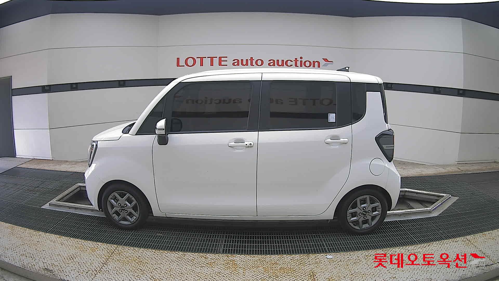 2023 - kia ray