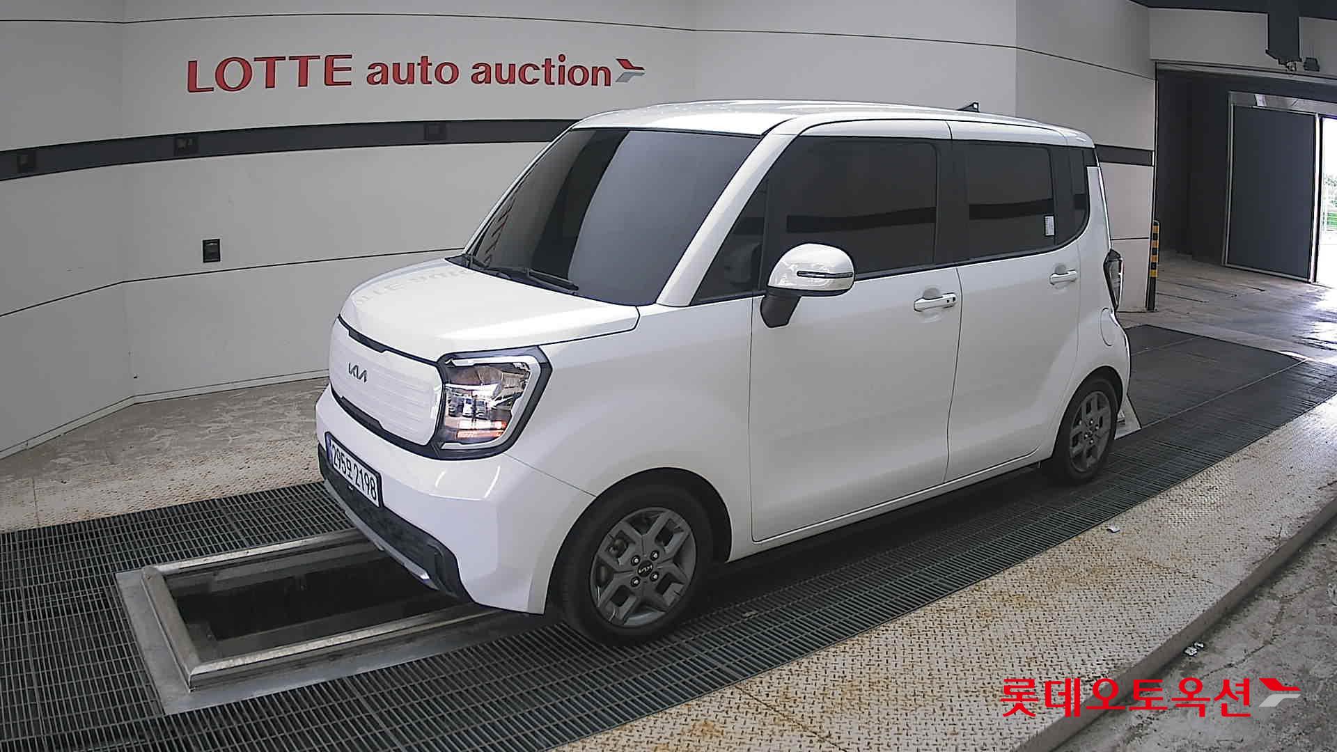 2023 - kia ray