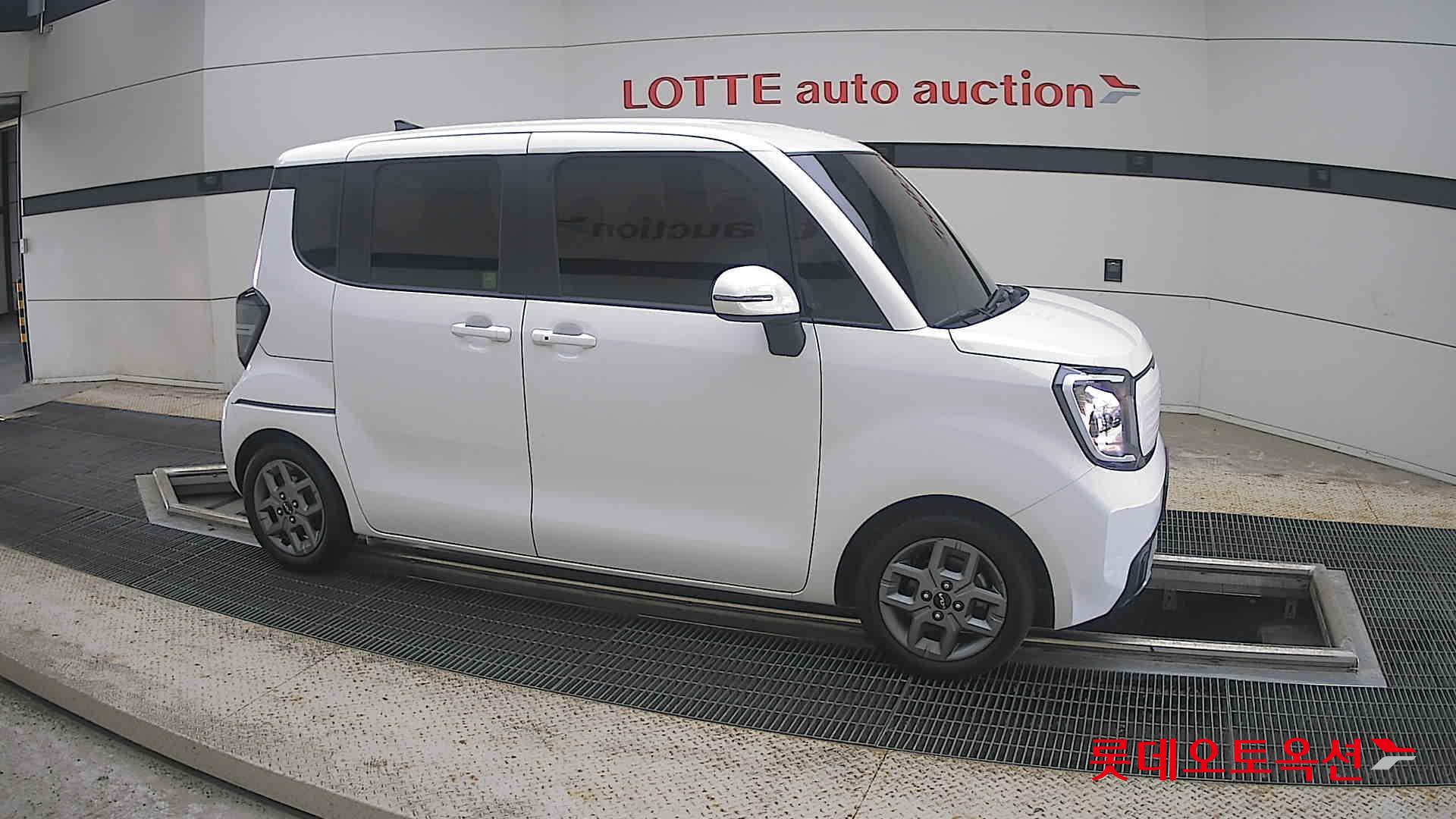 2023 - kia ray
