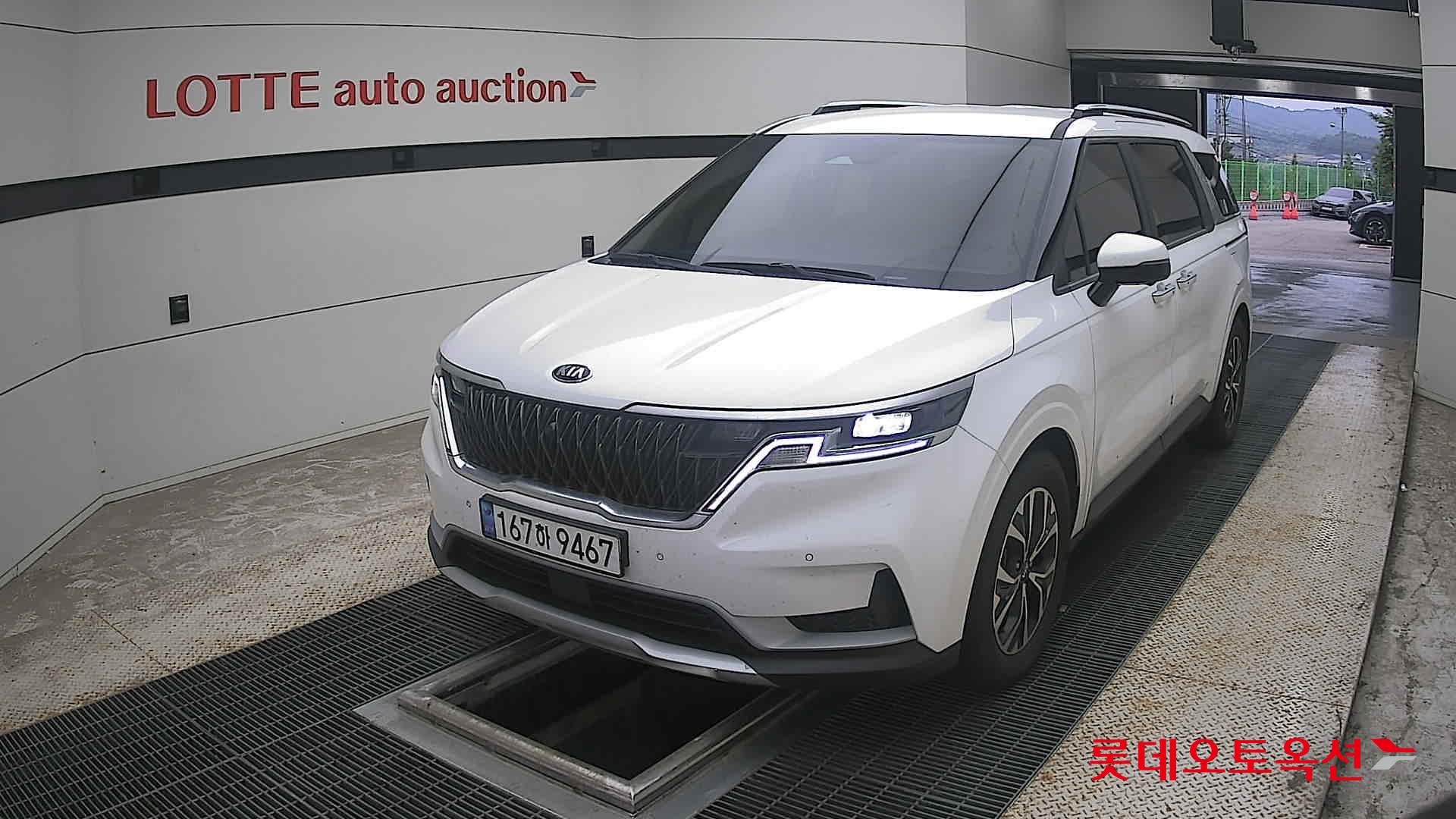 2021 - kia carnival
