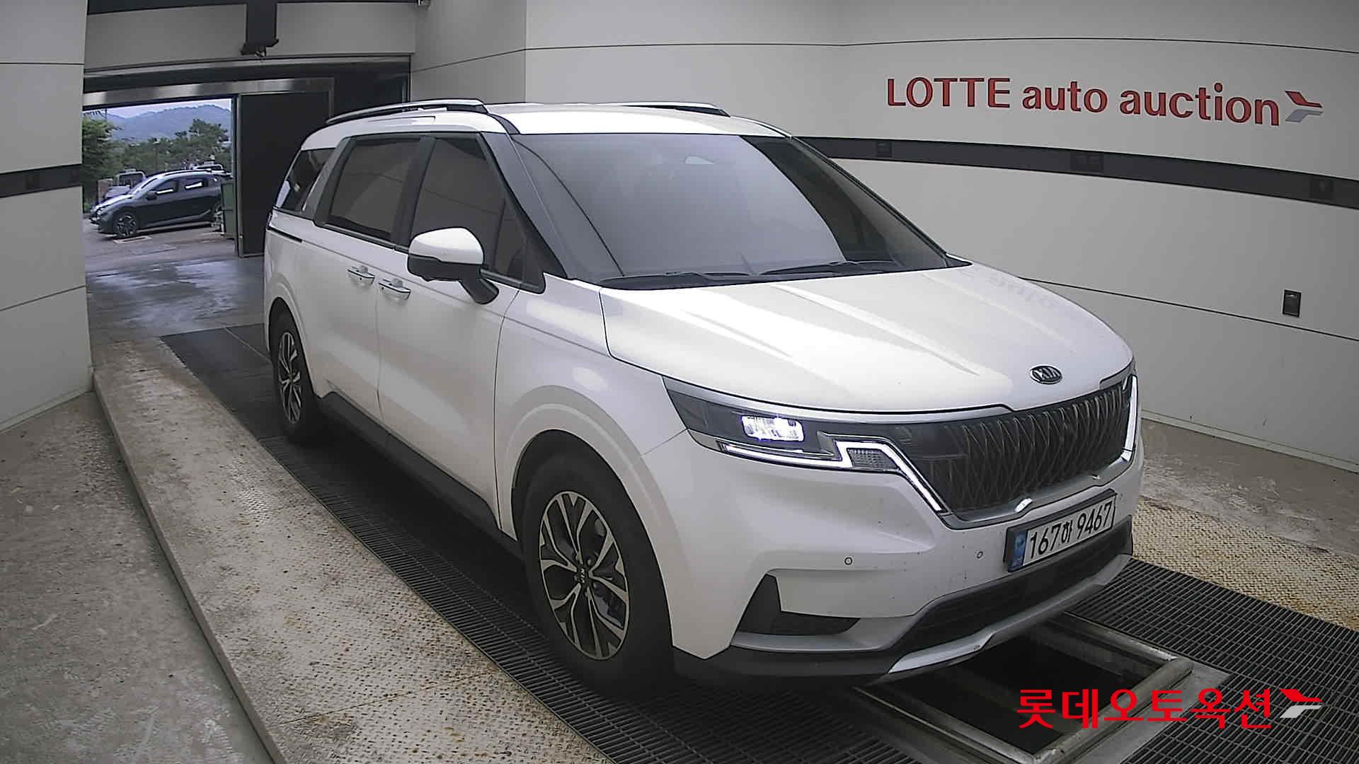 2021 - kia carnival