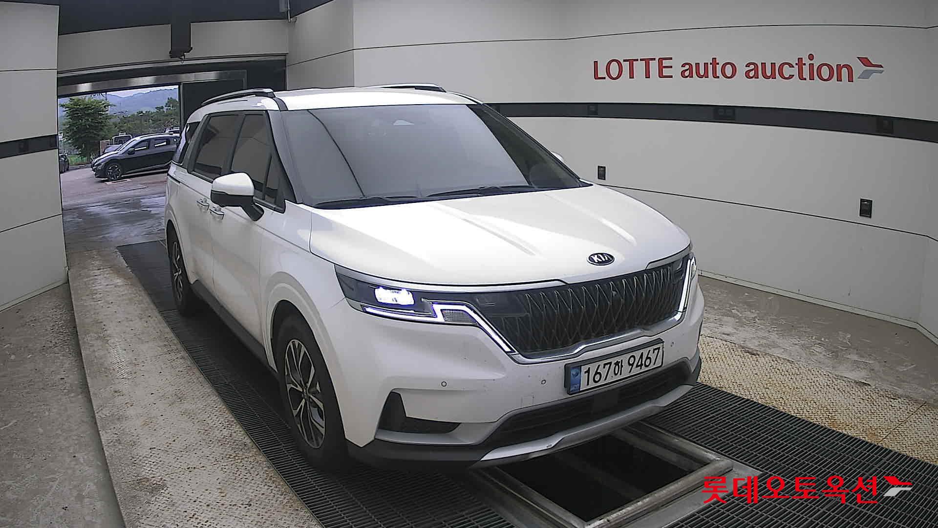 2021 - kia carnival