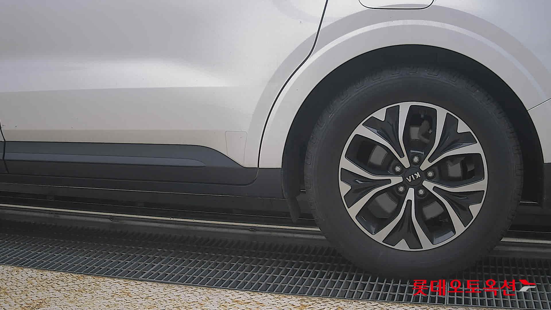 2021 - kia carnival