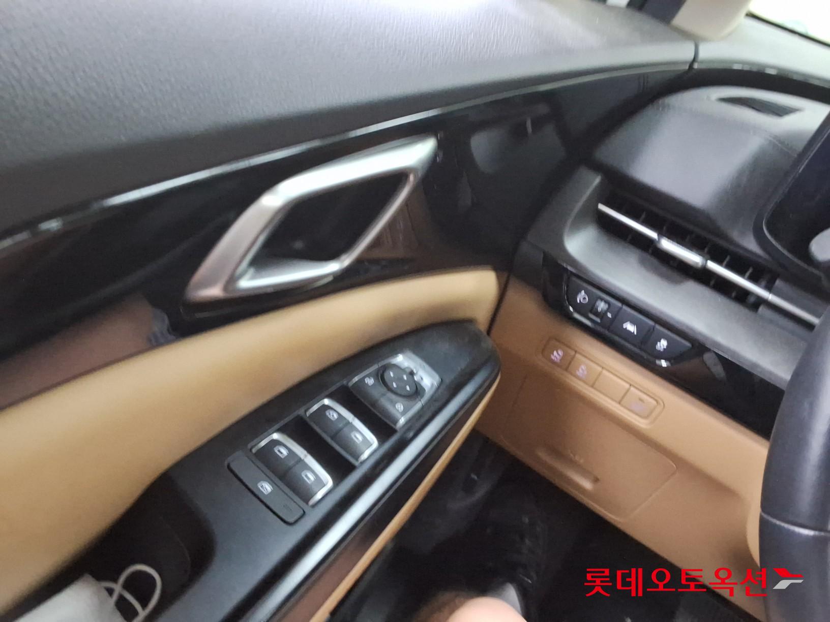 2021 - kia carnival