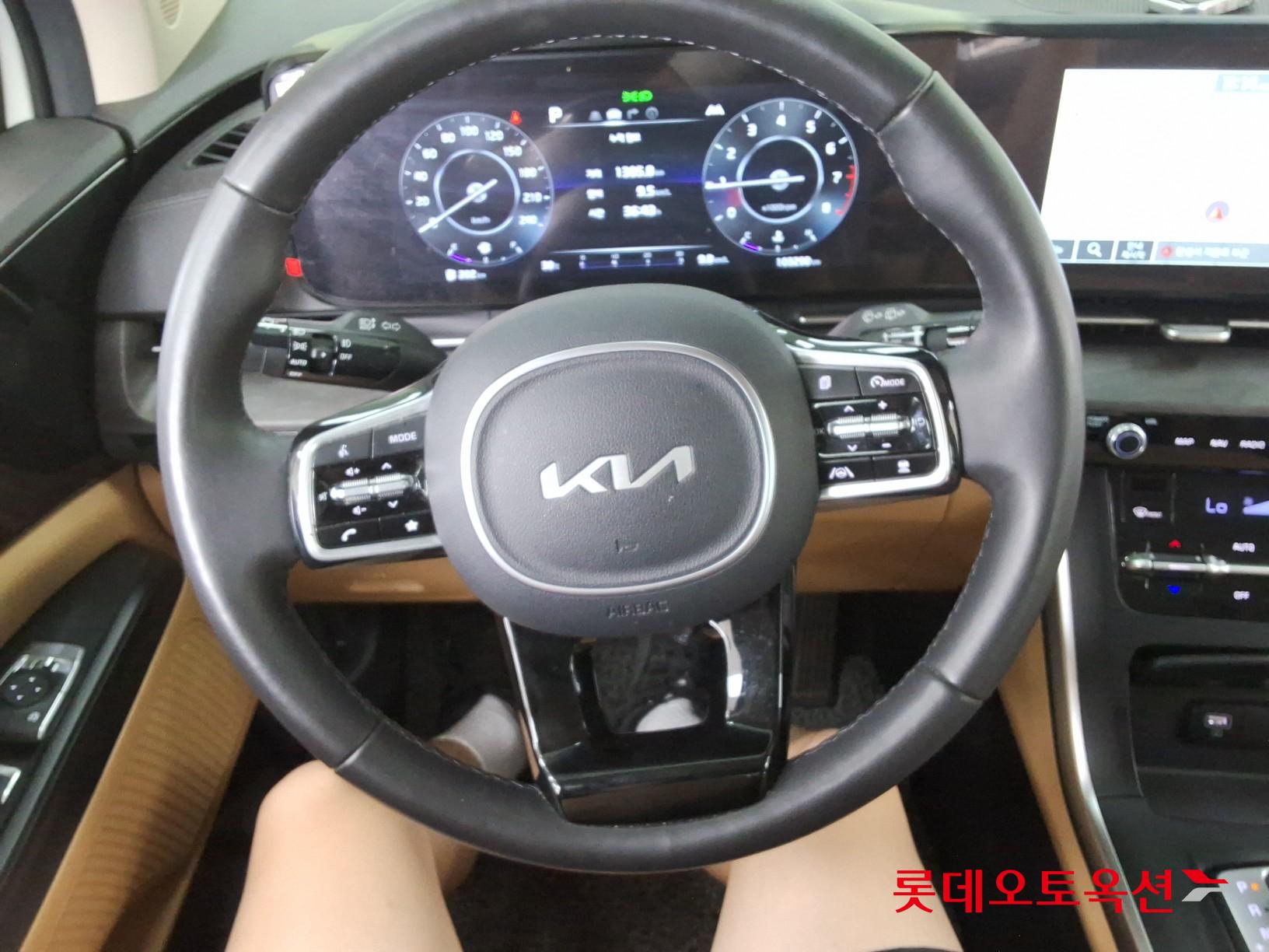 2023 - kia carnival