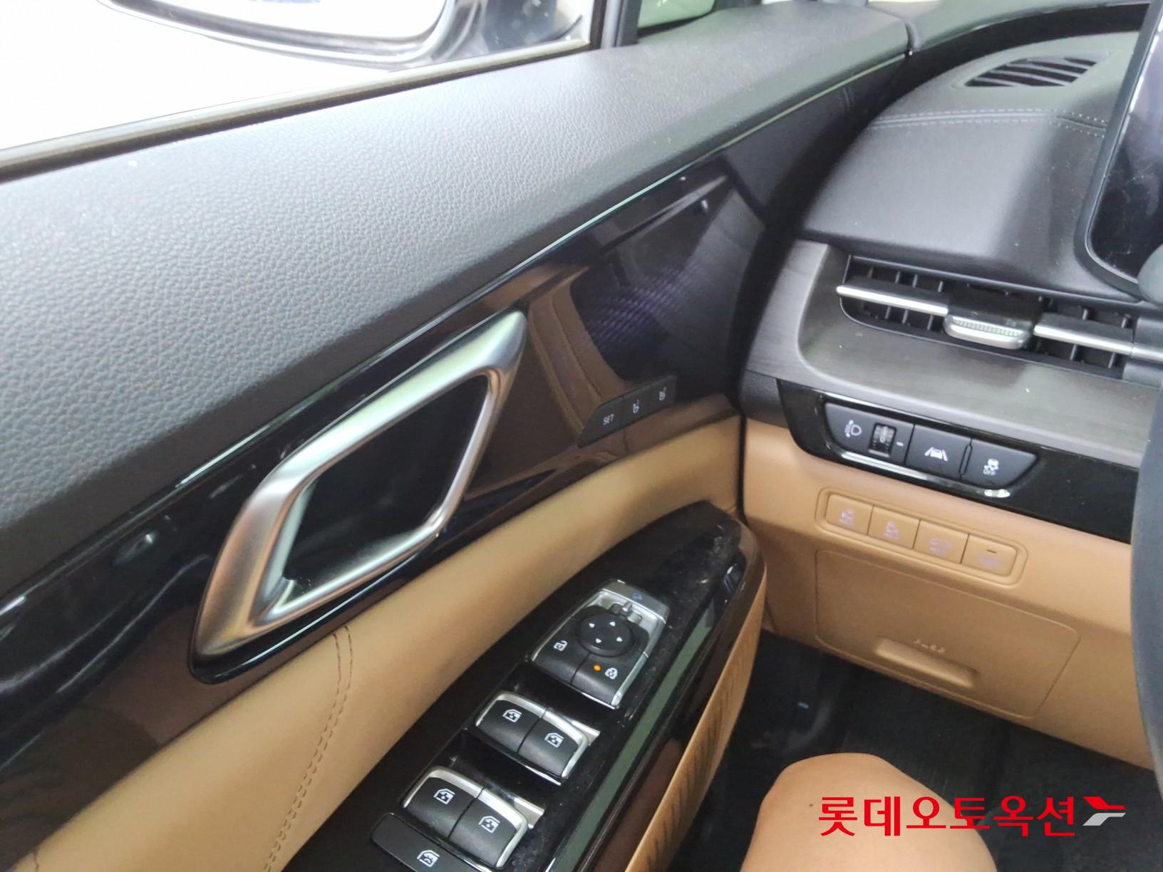 2023 - kia carnival
