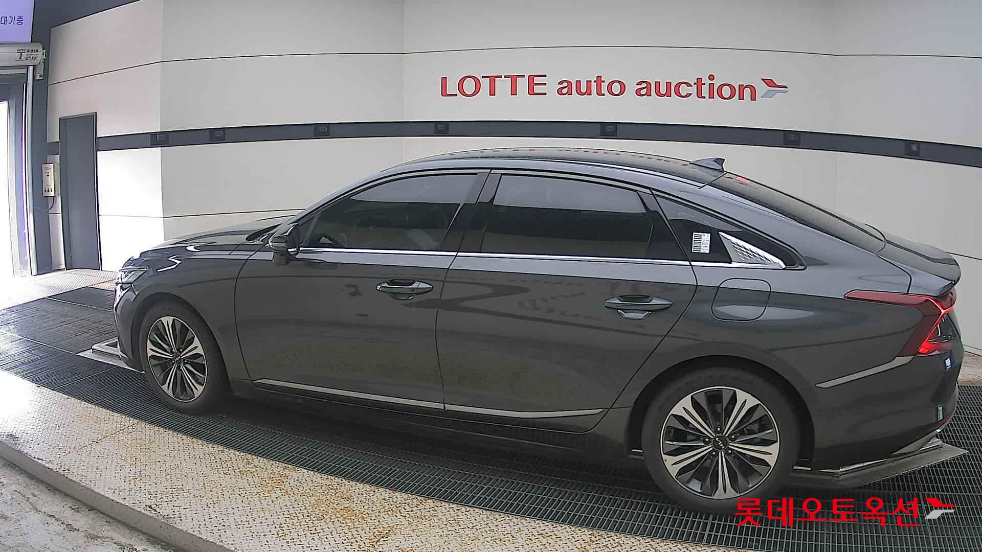 2023 - kia k8