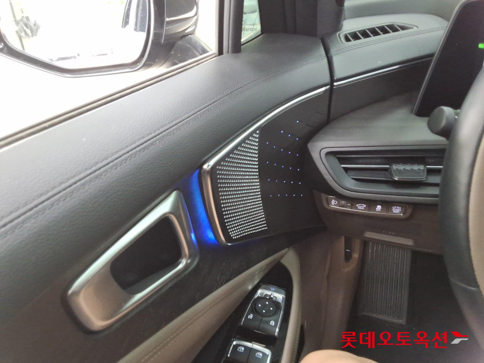 2023 - kia k8