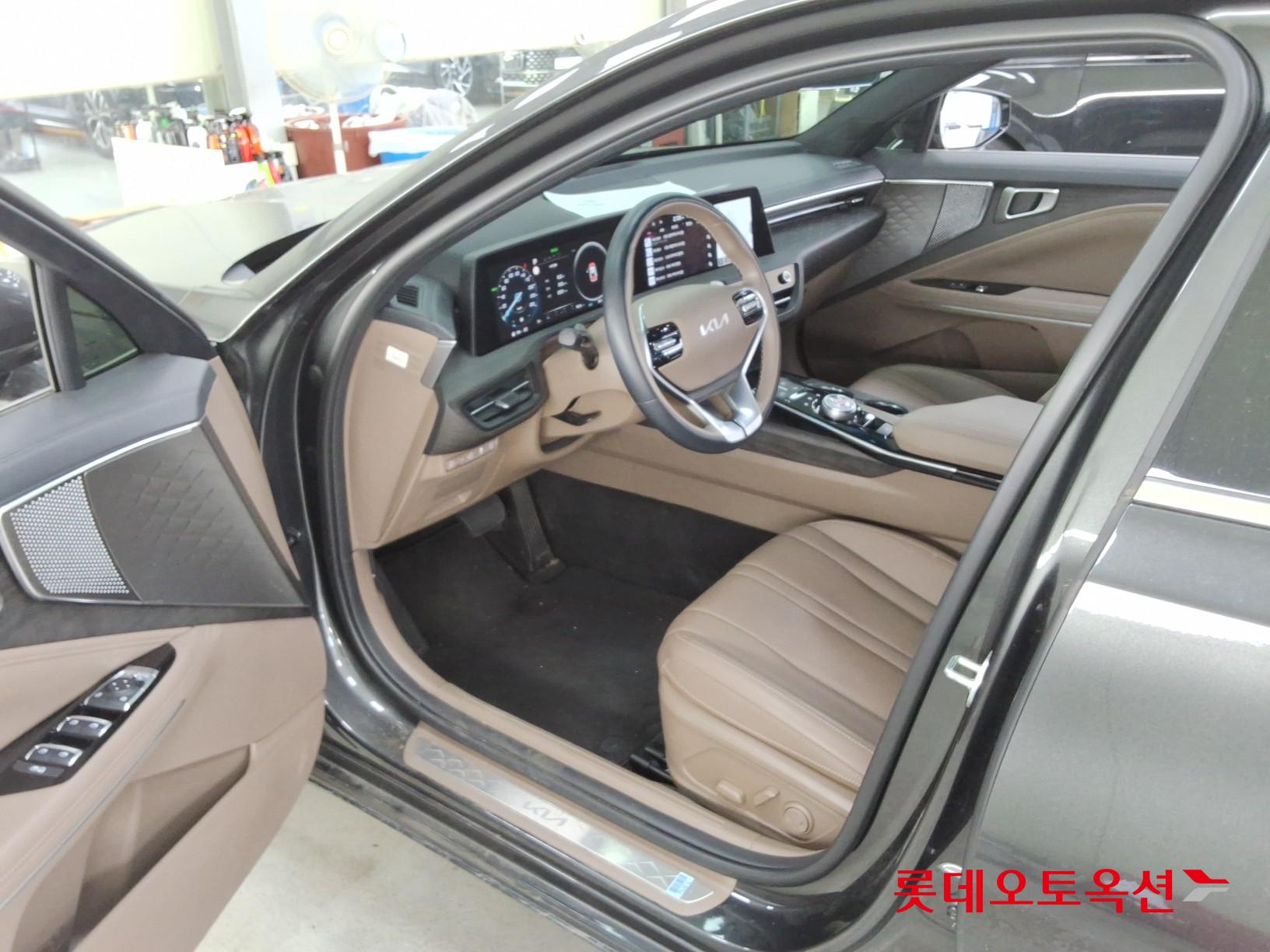 2023 - kia k8