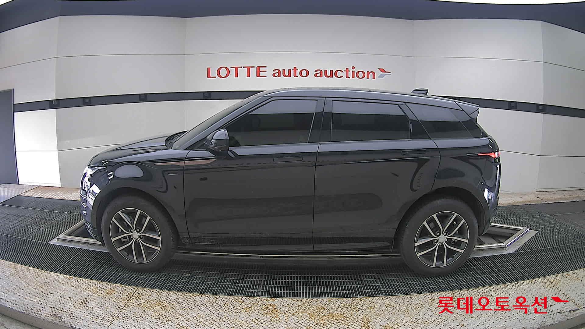 2025 - land rover range rover