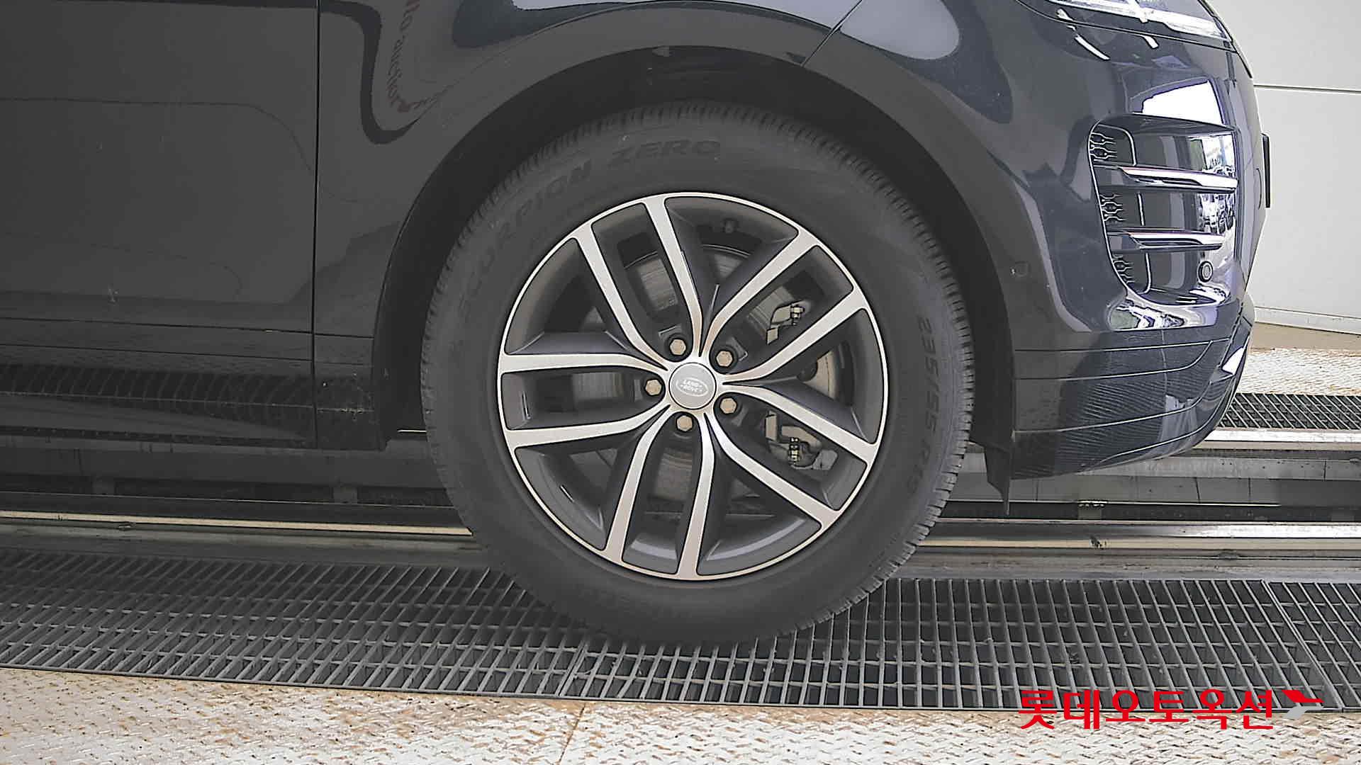 2025 - land rover range rover