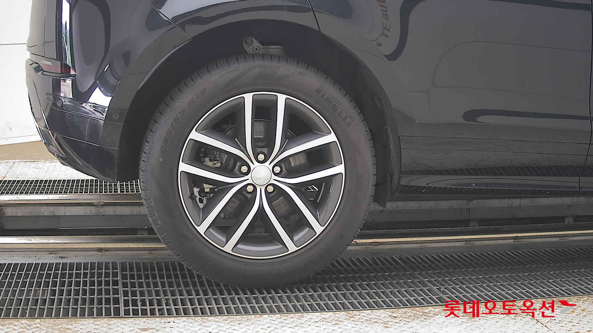 2025 - land rover range rover