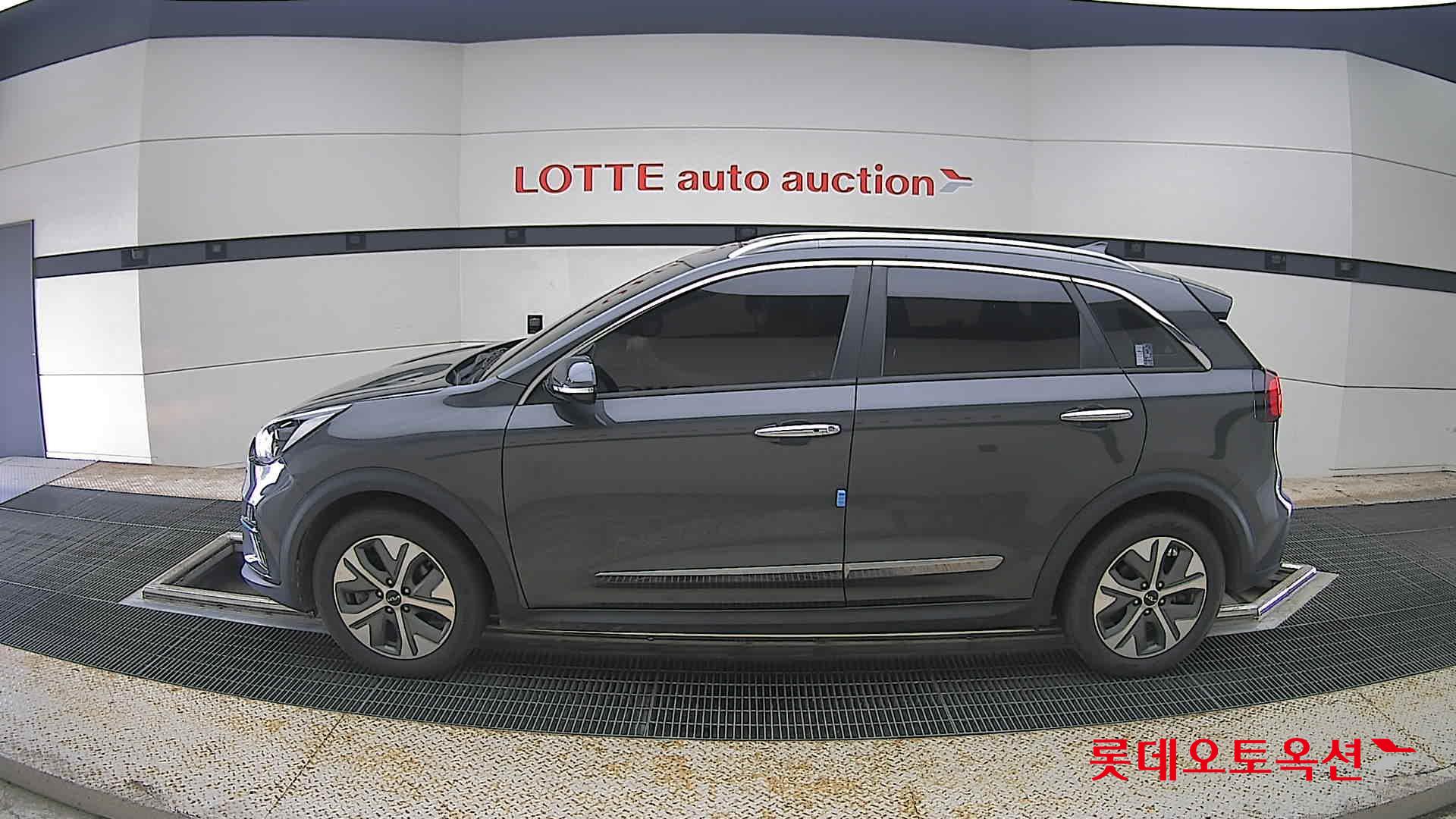 2022 - kia niro