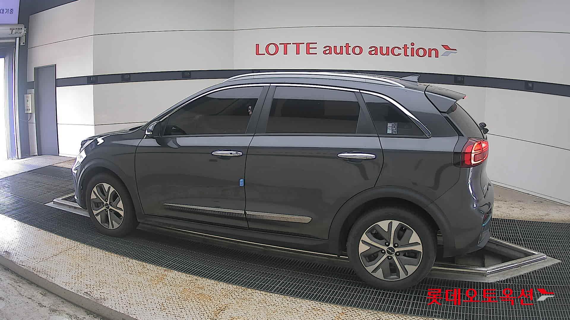 2022 - kia niro