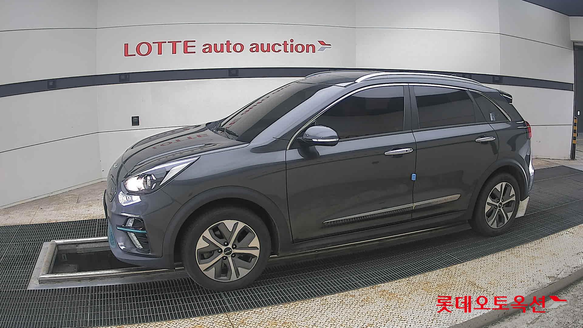 2022 - kia niro