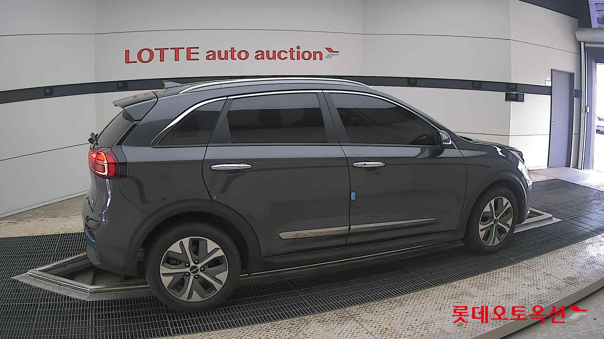 2022 - kia niro