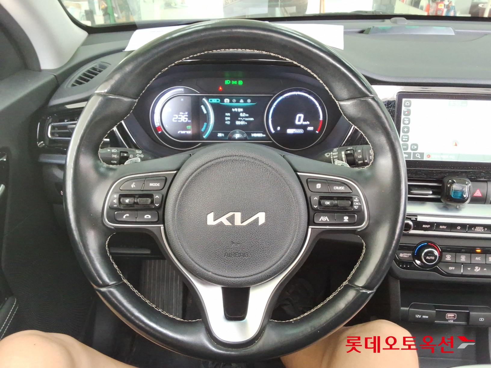 2022 - kia niro