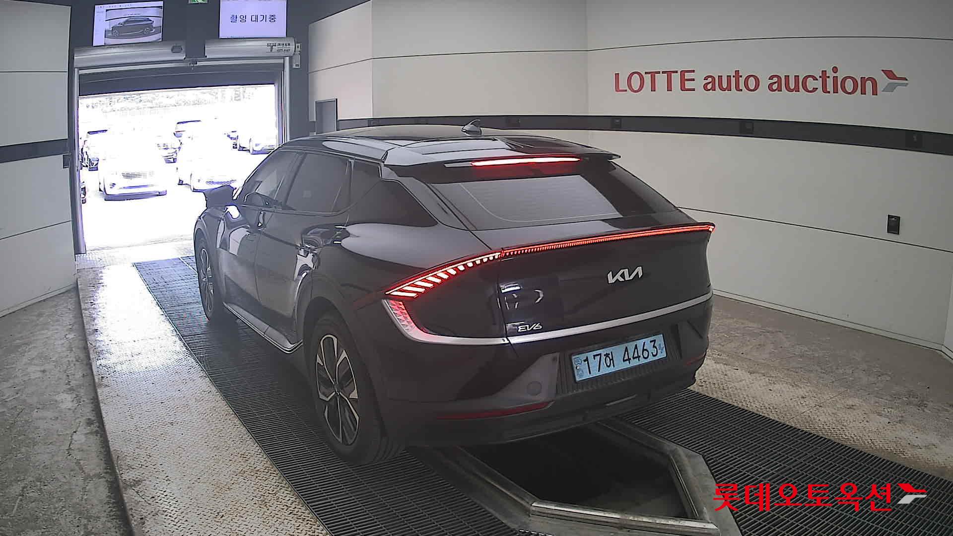 2022 - kia ev6