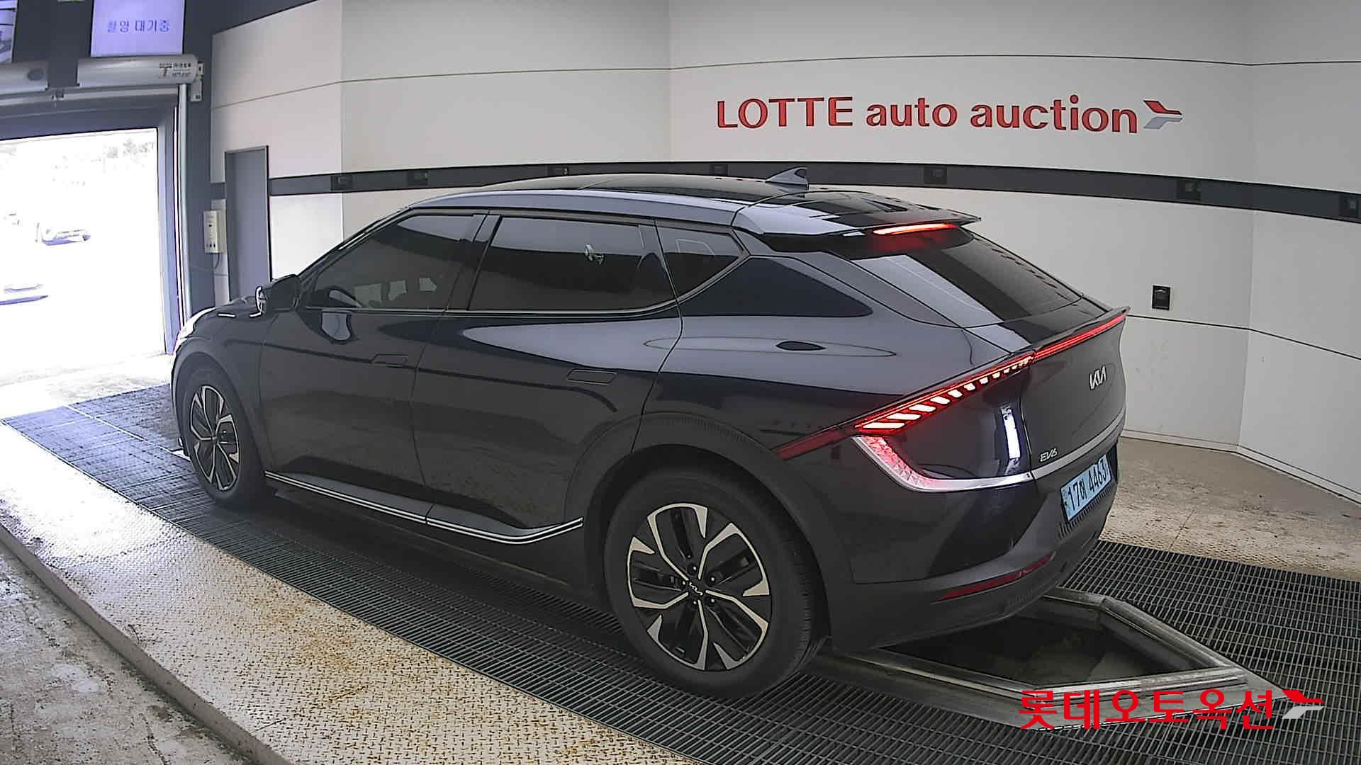 2022 - kia ev6