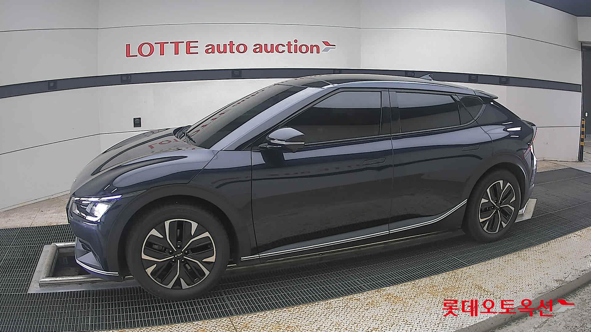 2022 - kia ev6