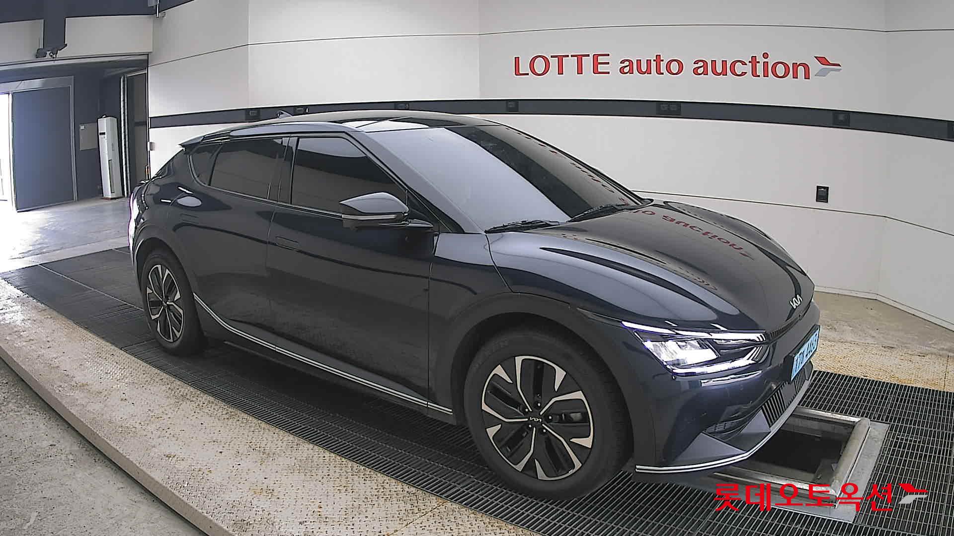 2022 - kia ev6