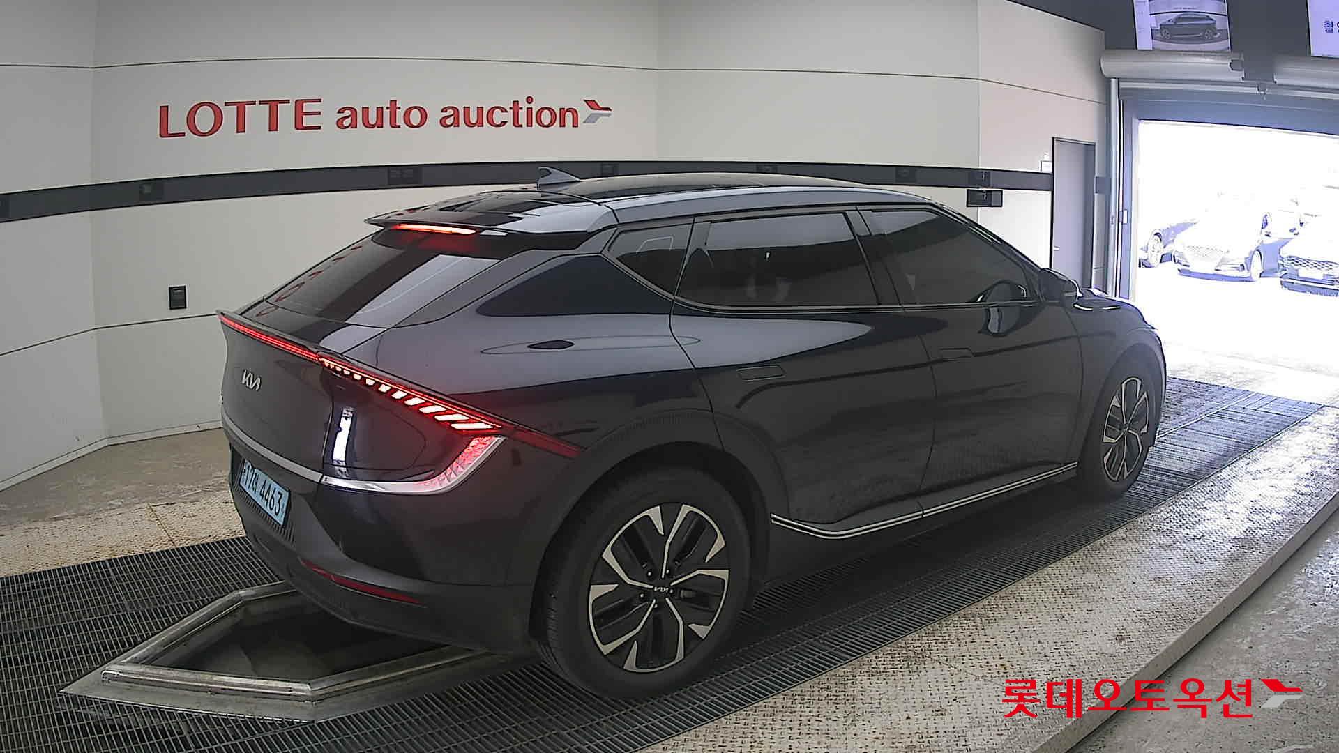 2022 - kia ev6