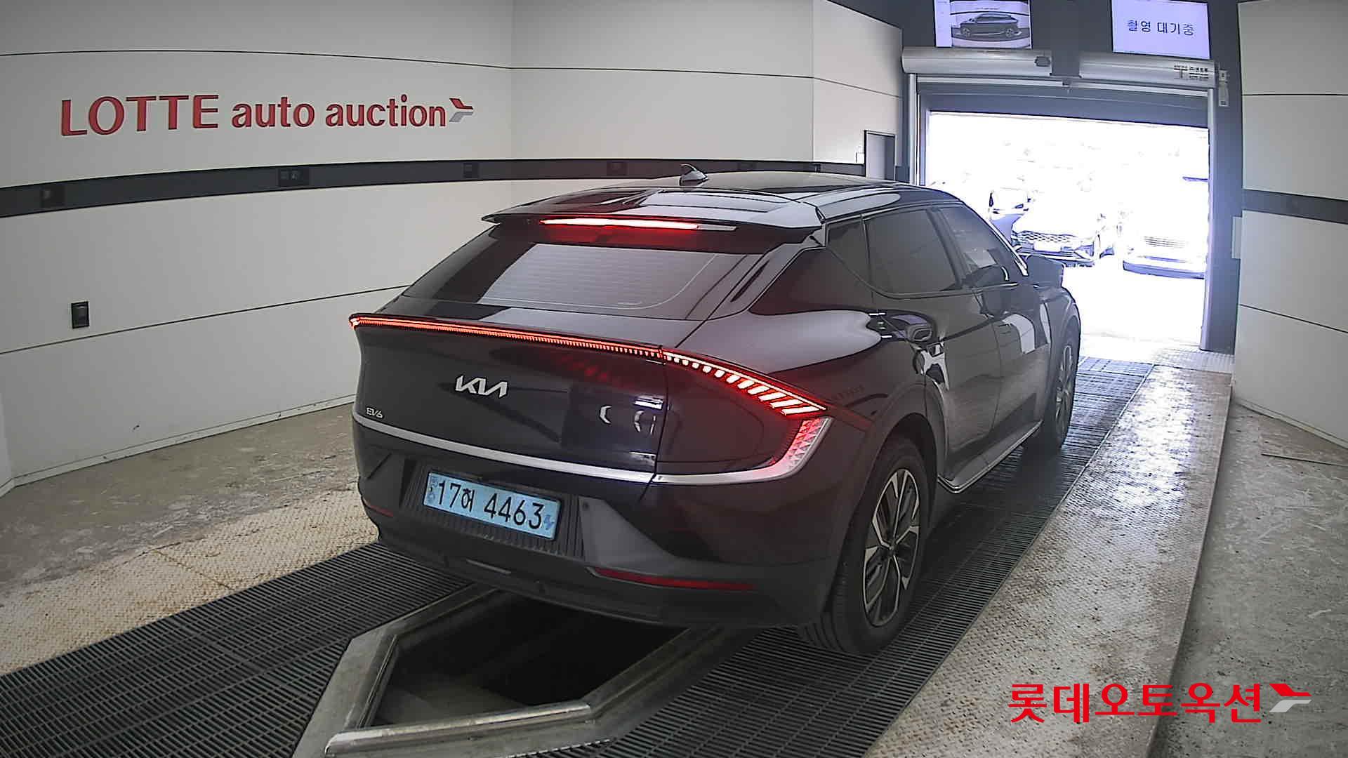 2022 - kia ev6