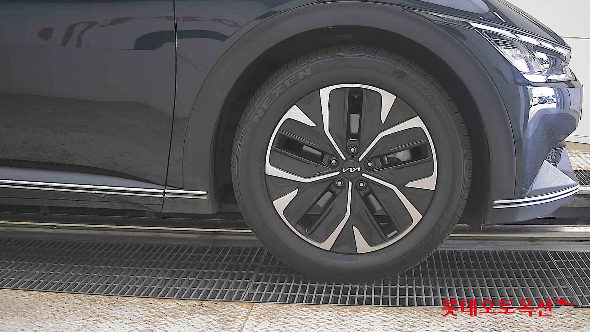 2022 - kia ev6