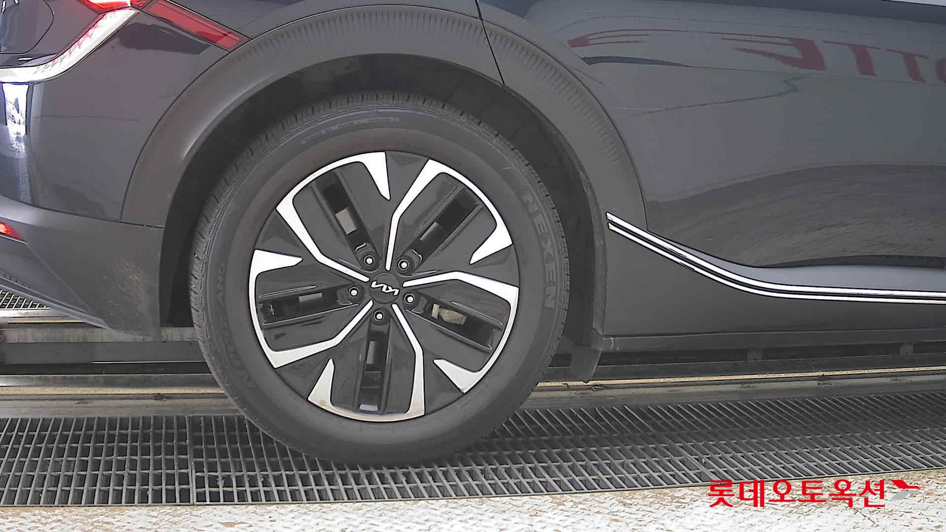 2022 - kia ev6