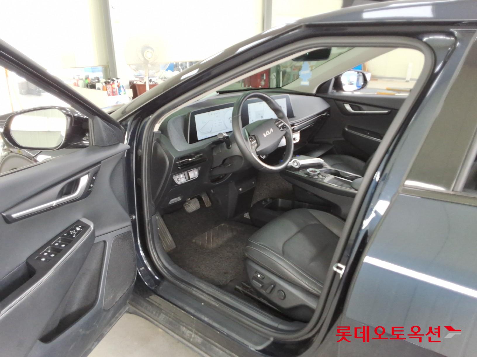 2022 - kia ev6