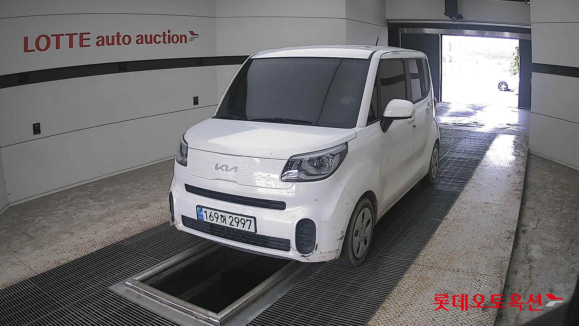 2022 - kia ray