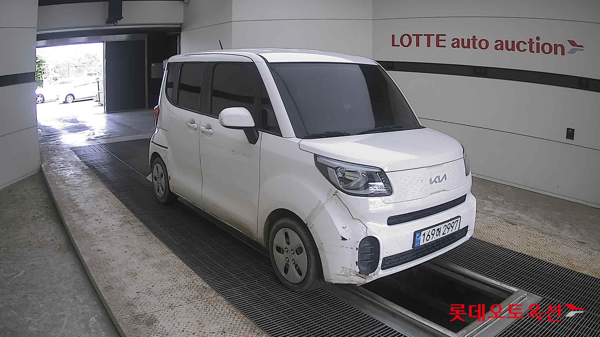 2022 - kia ray
