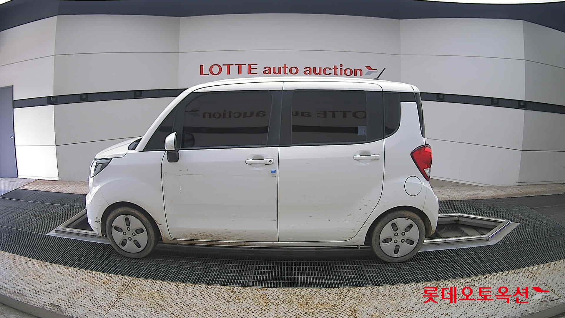 2022 - kia ray