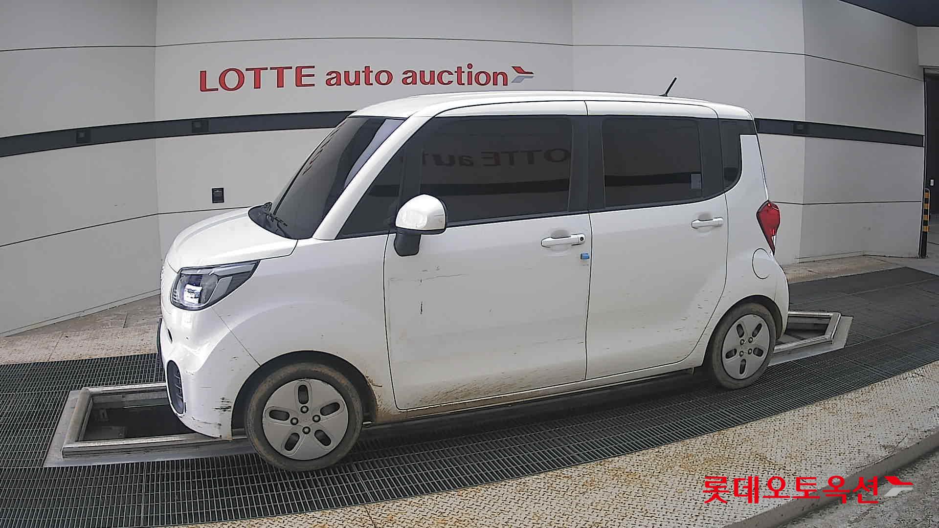 2022 - kia ray