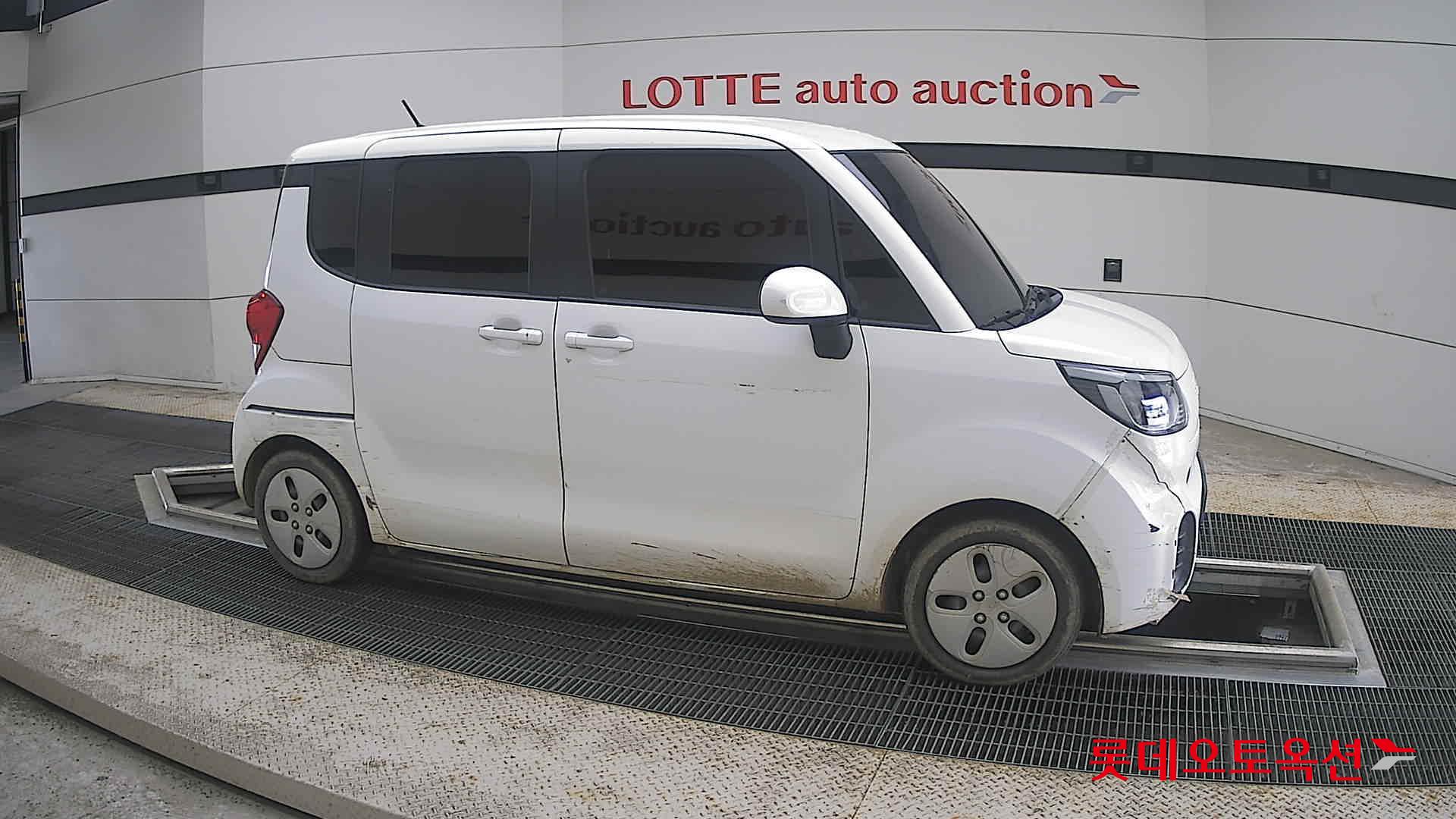 2022 - kia ray