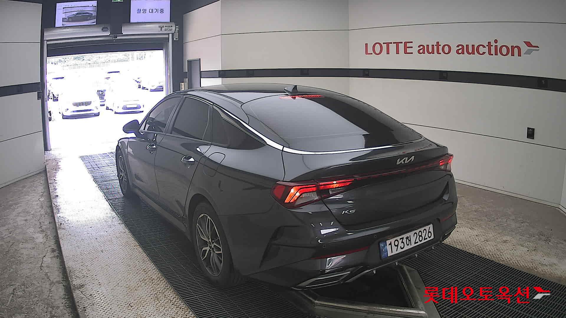2022 - kia k5
