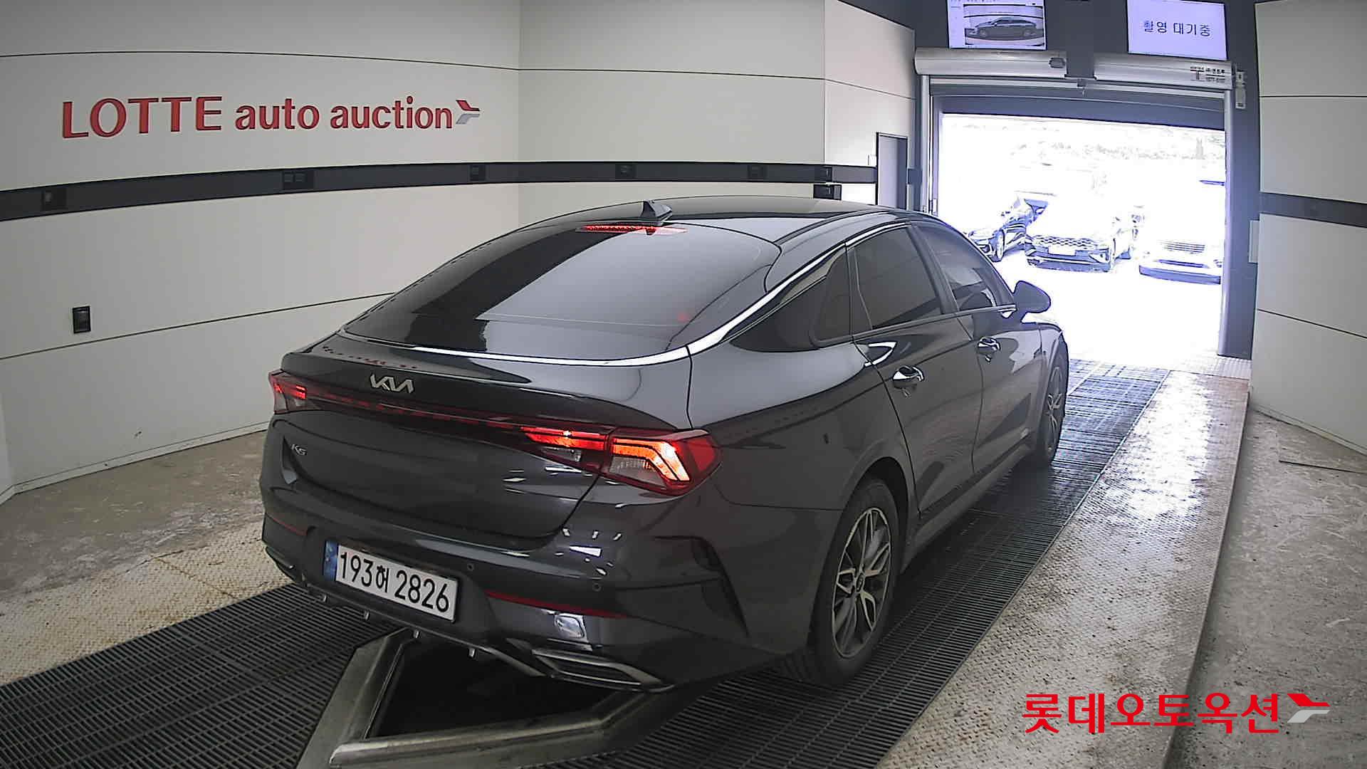 2022 - kia k5