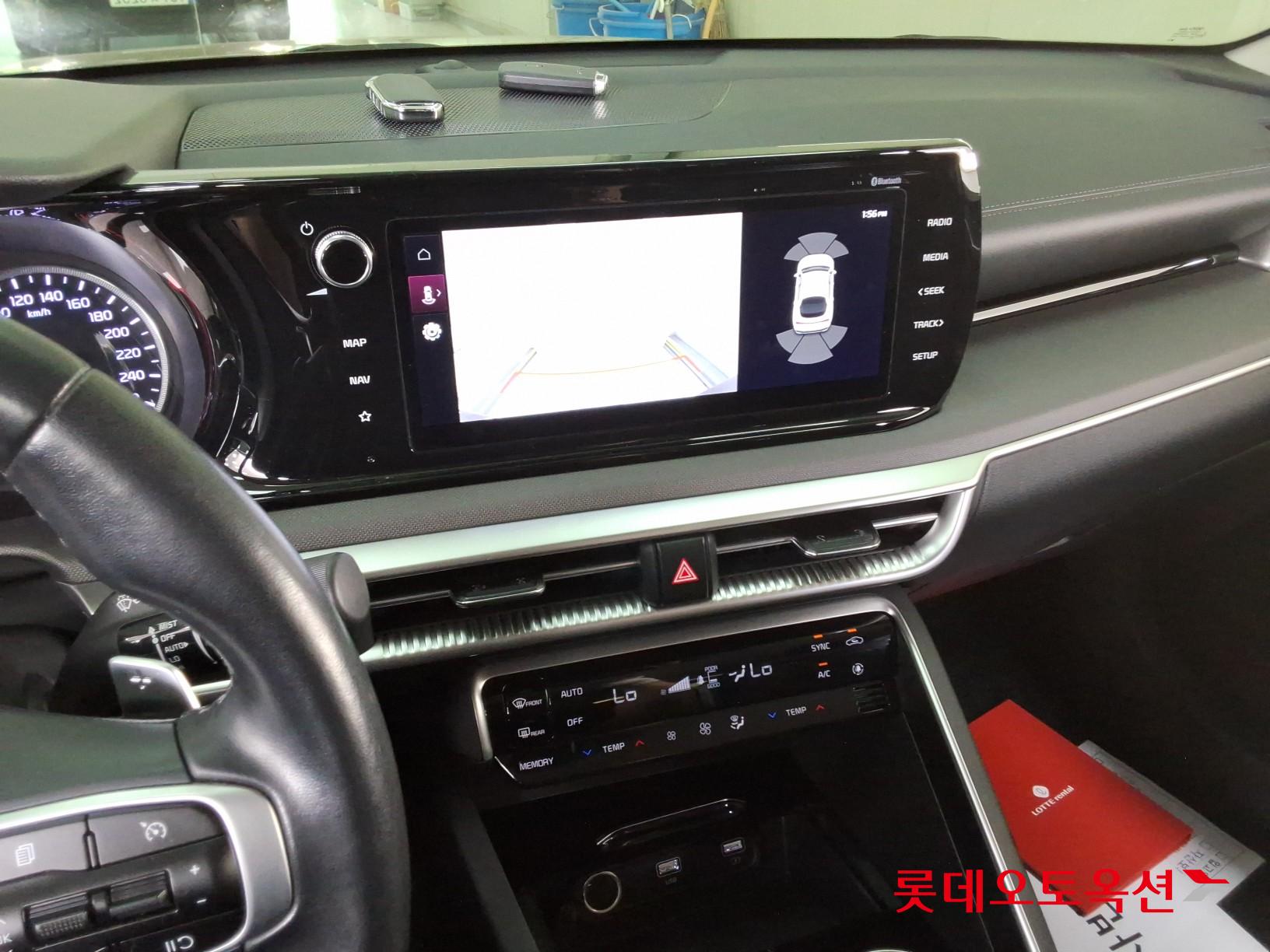 2022 - kia k5