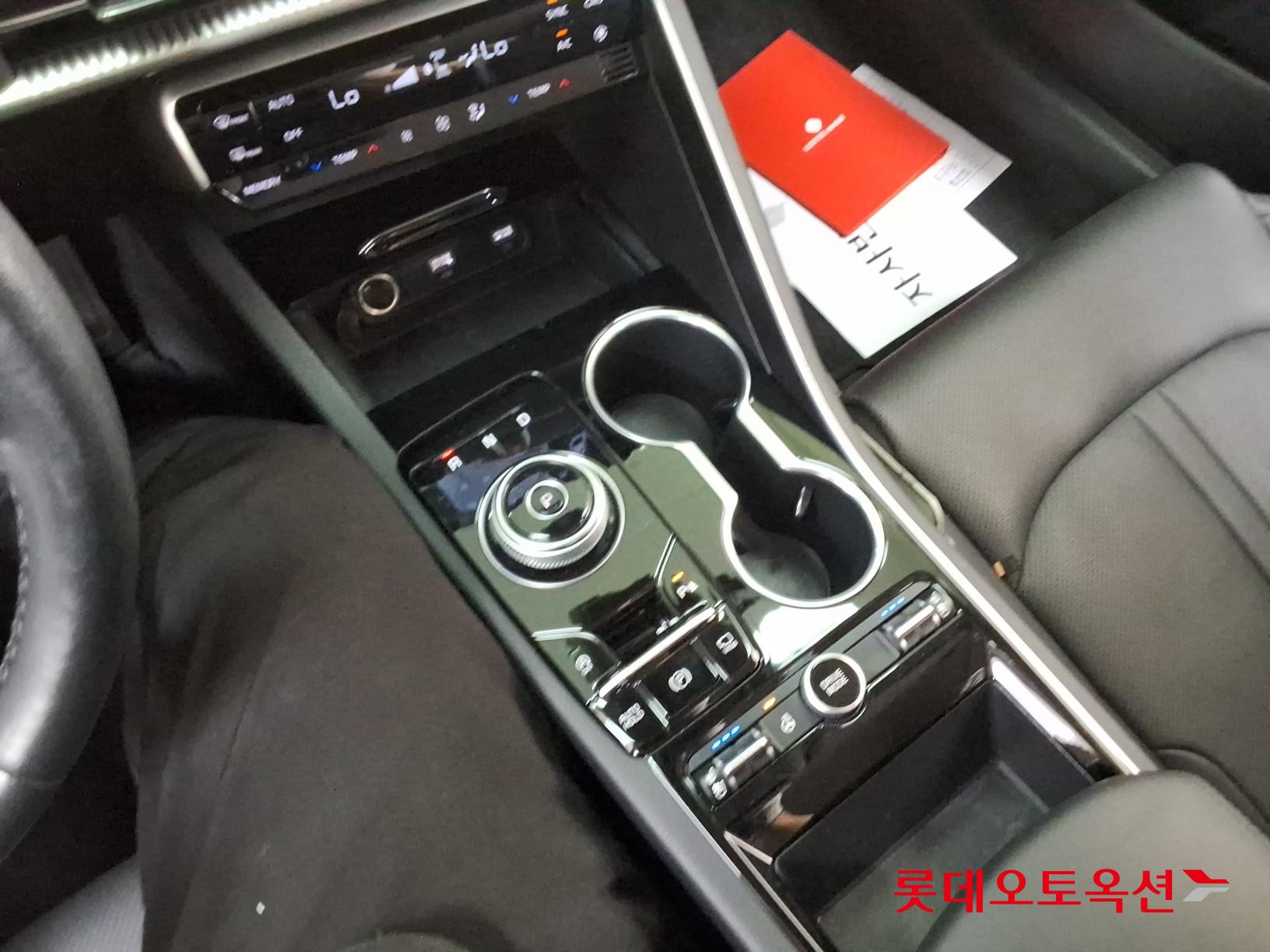 2022 - kia k5