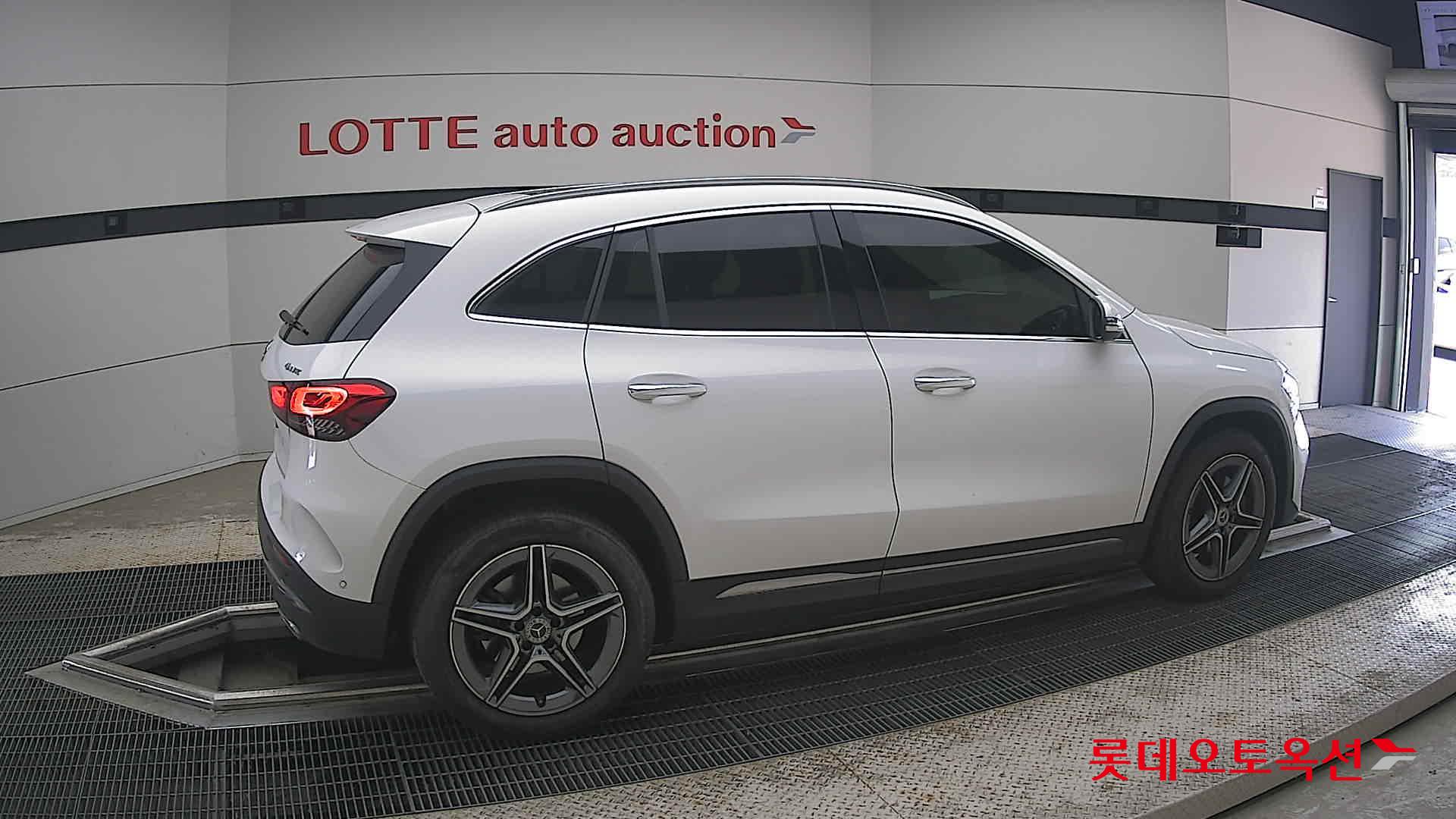 2023 - bmw gla250