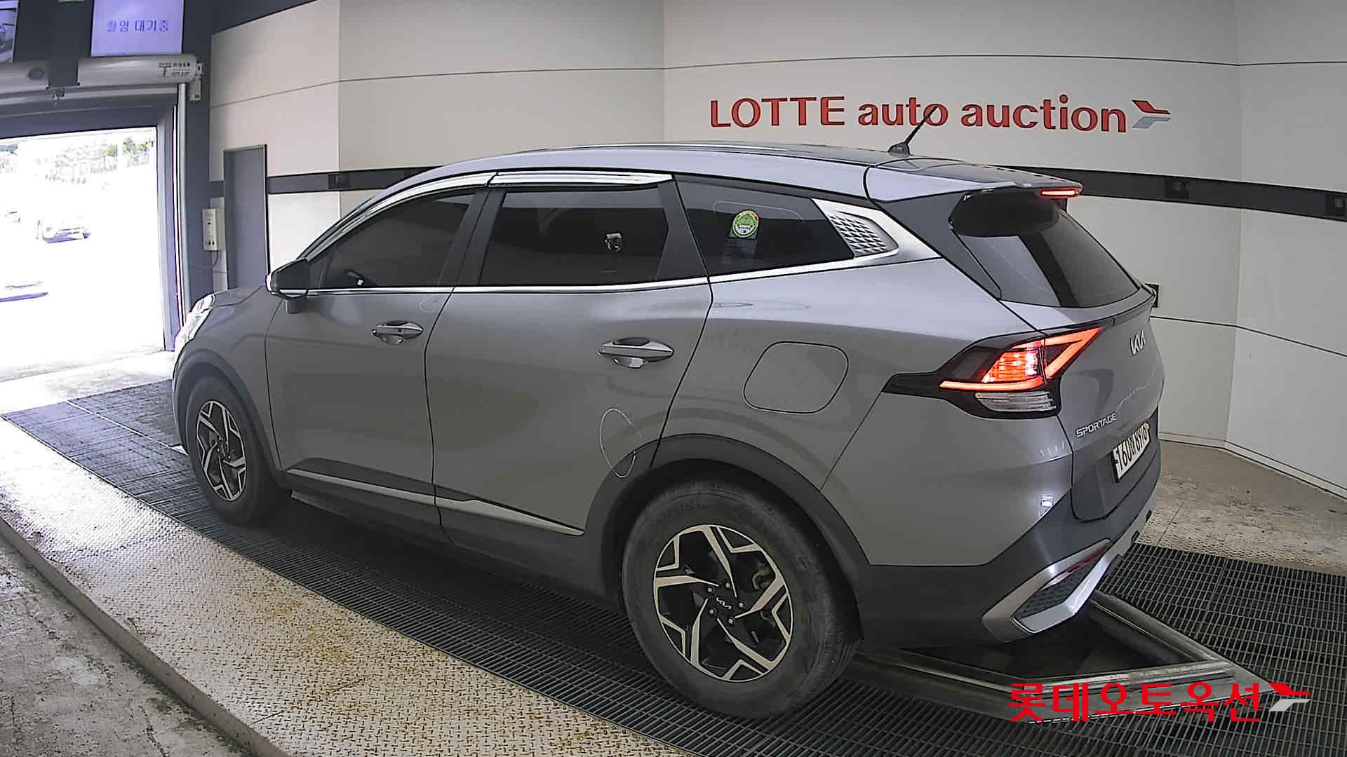 2022 - kia sportage