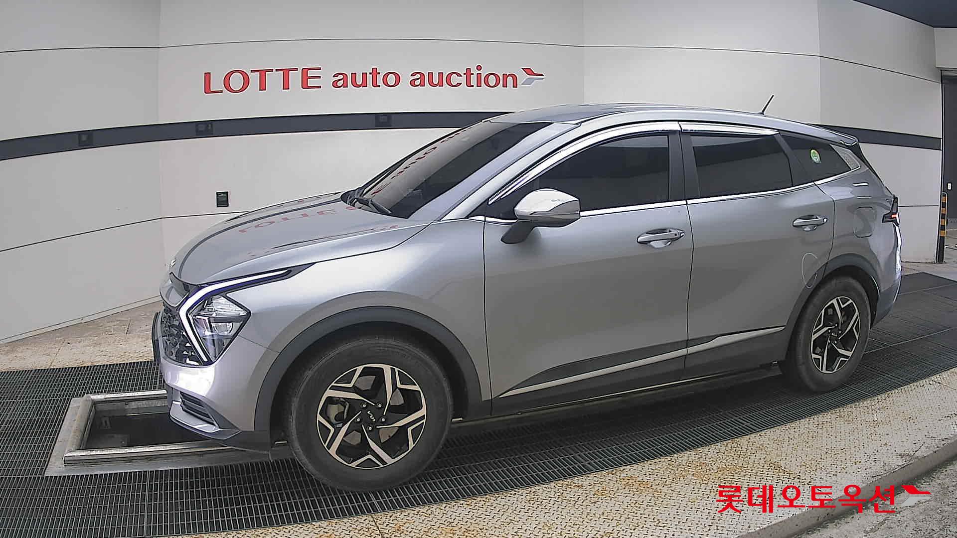 2022 - kia sportage