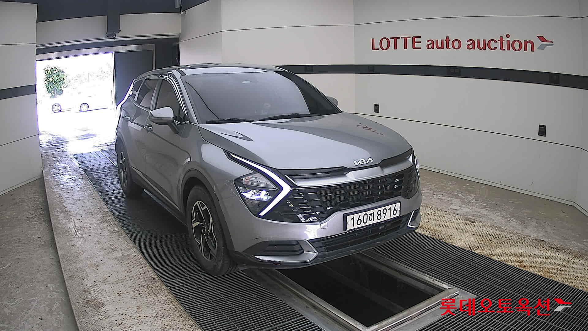 2022 - kia sportage