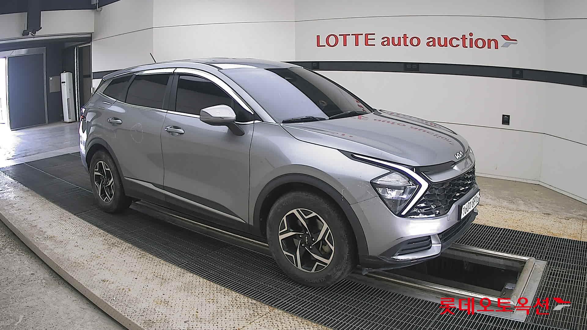 2022 - kia sportage