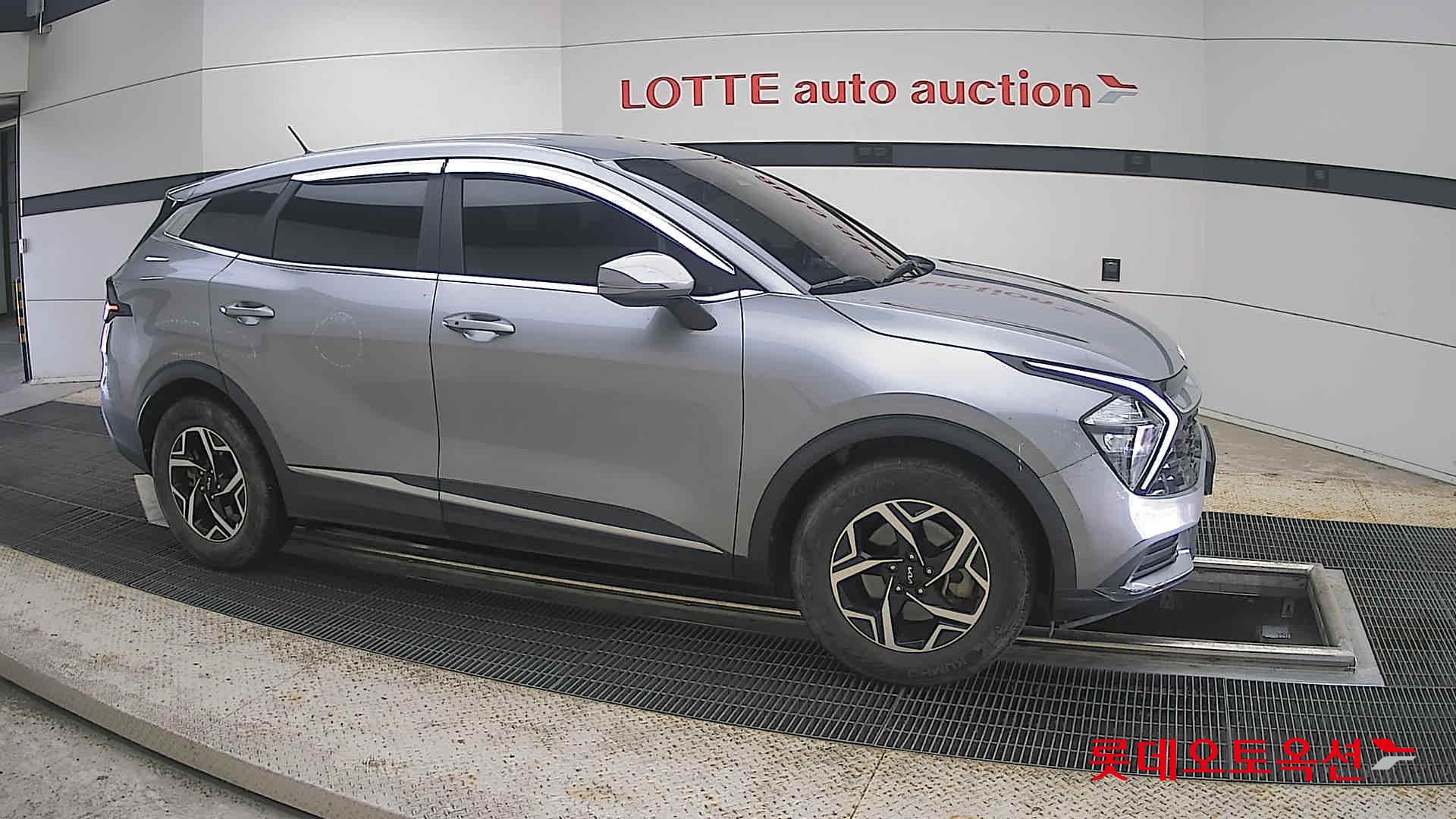 2022 - kia sportage