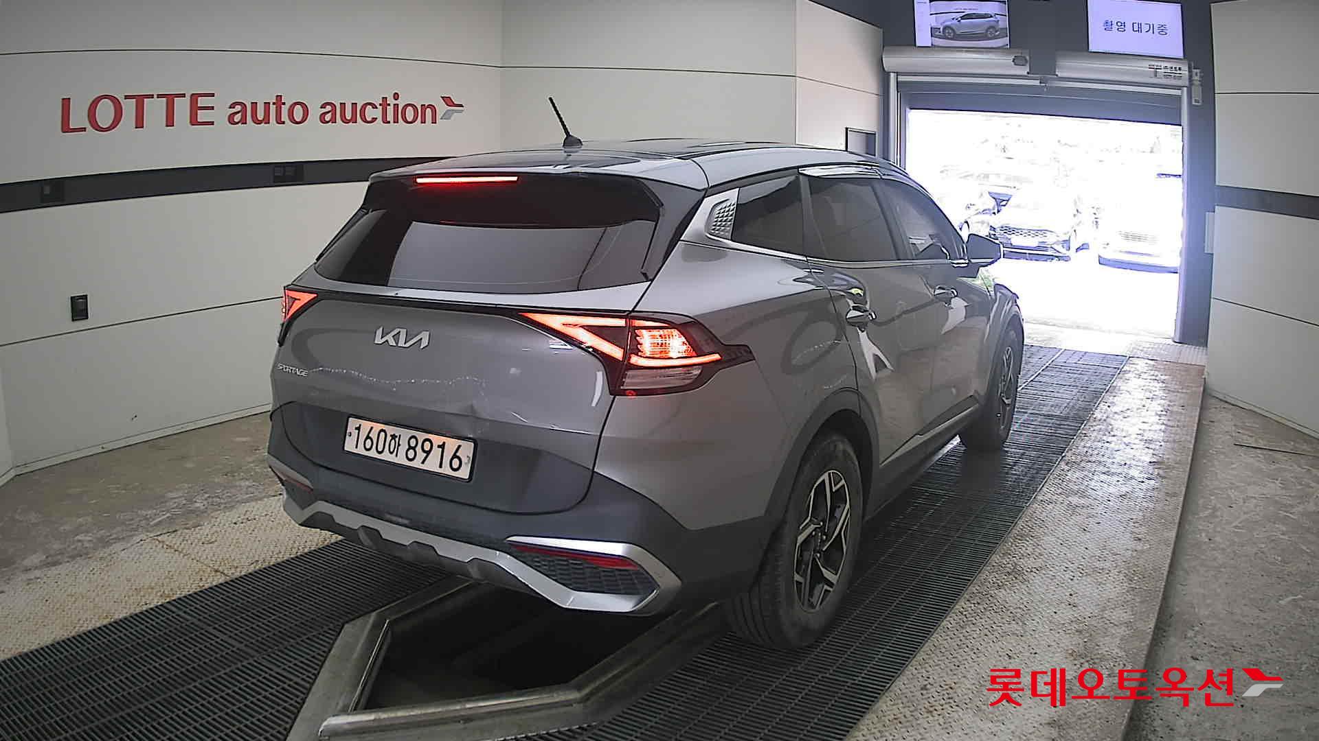 2022 - kia sportage